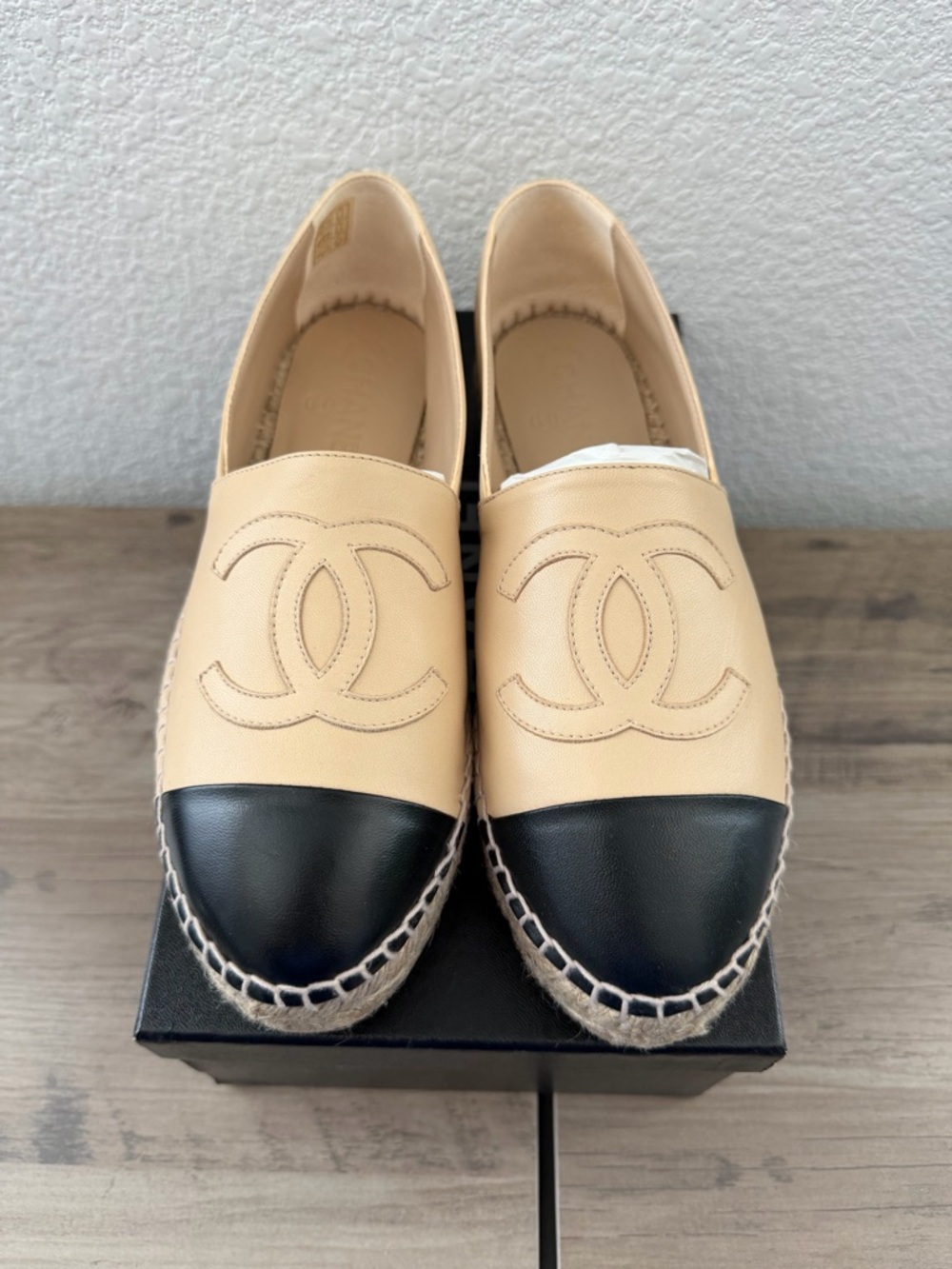 ❌SOLD❌ CHANEL Beige Lambskin Leather Espadrilles - Picture 2 of 7